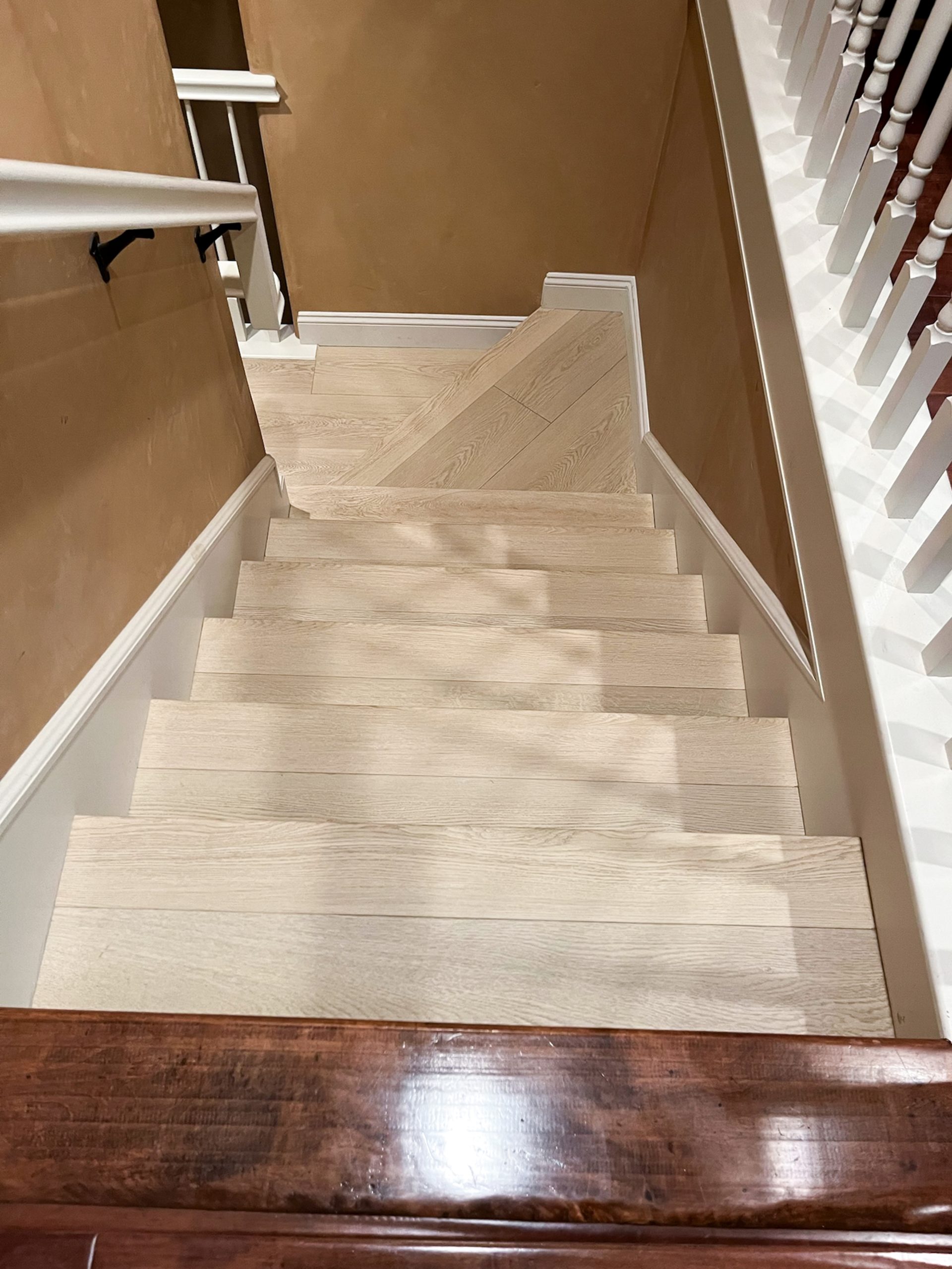 Coastal-Floor-Coverings-Carpet-Hardwood-Laminate-Tile-LVP-Installer-Installation-Wholesale-Rug-Designer-Interior-Home-Remodel-Damage-Repair-CFC-Monterey-Pebble-Beach-Carmel-Big-Sur-059