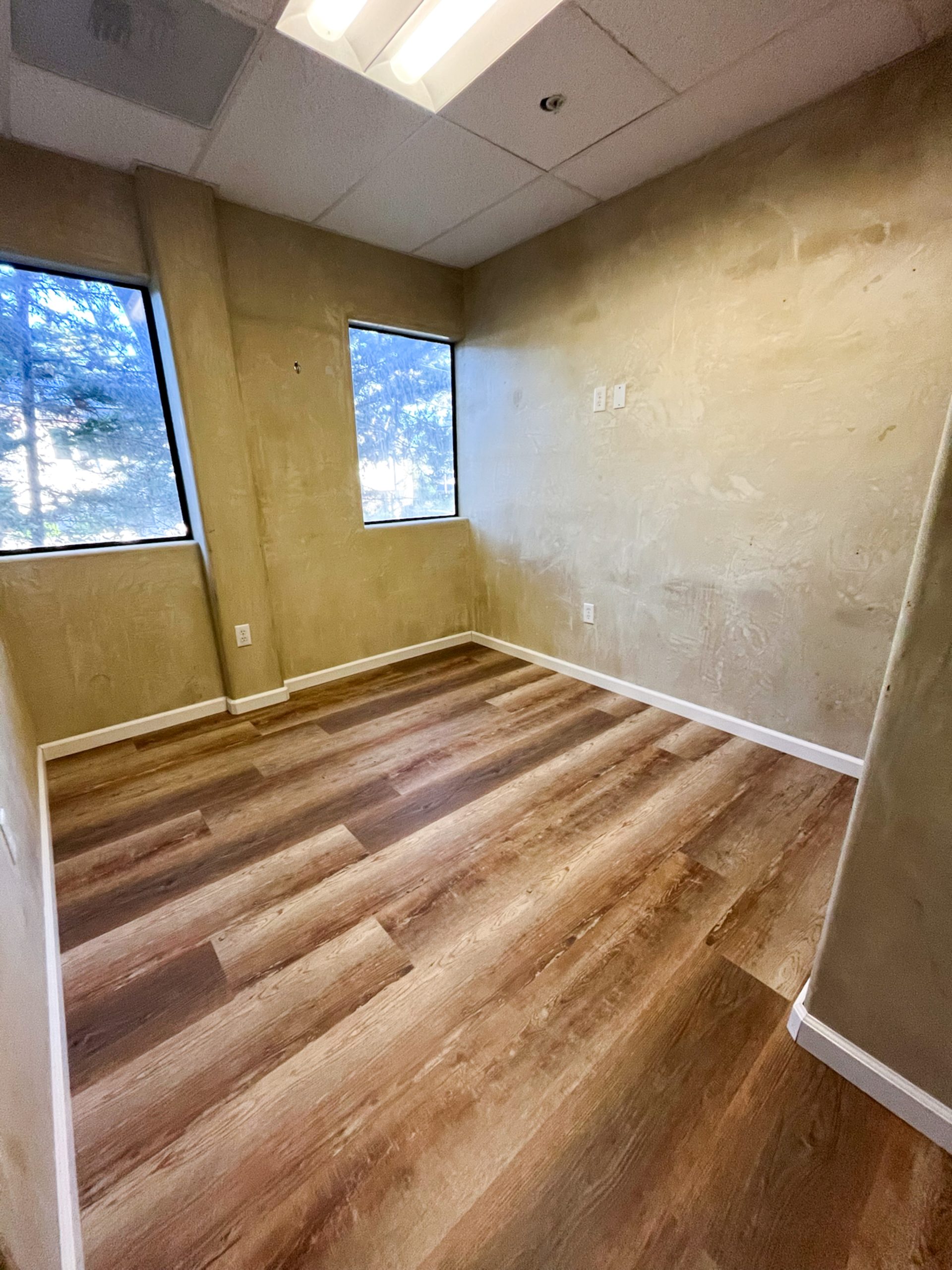 Coastal-Floor-Coverings-Carpet-Hardwood-Laminate-Tile-LVP-Installer-Installation-Wholesale-Rug-Designer-Interior-Home-Remodel-Damage-Repair-CFC-Monterey-Pebble-Beach-Carmel-Big-Sur-075